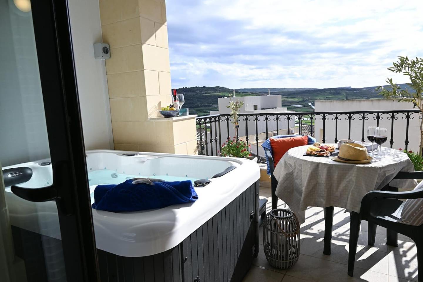 Fl 3 Ta'lonza Luxury With Hot Tub By Homely Apartment *