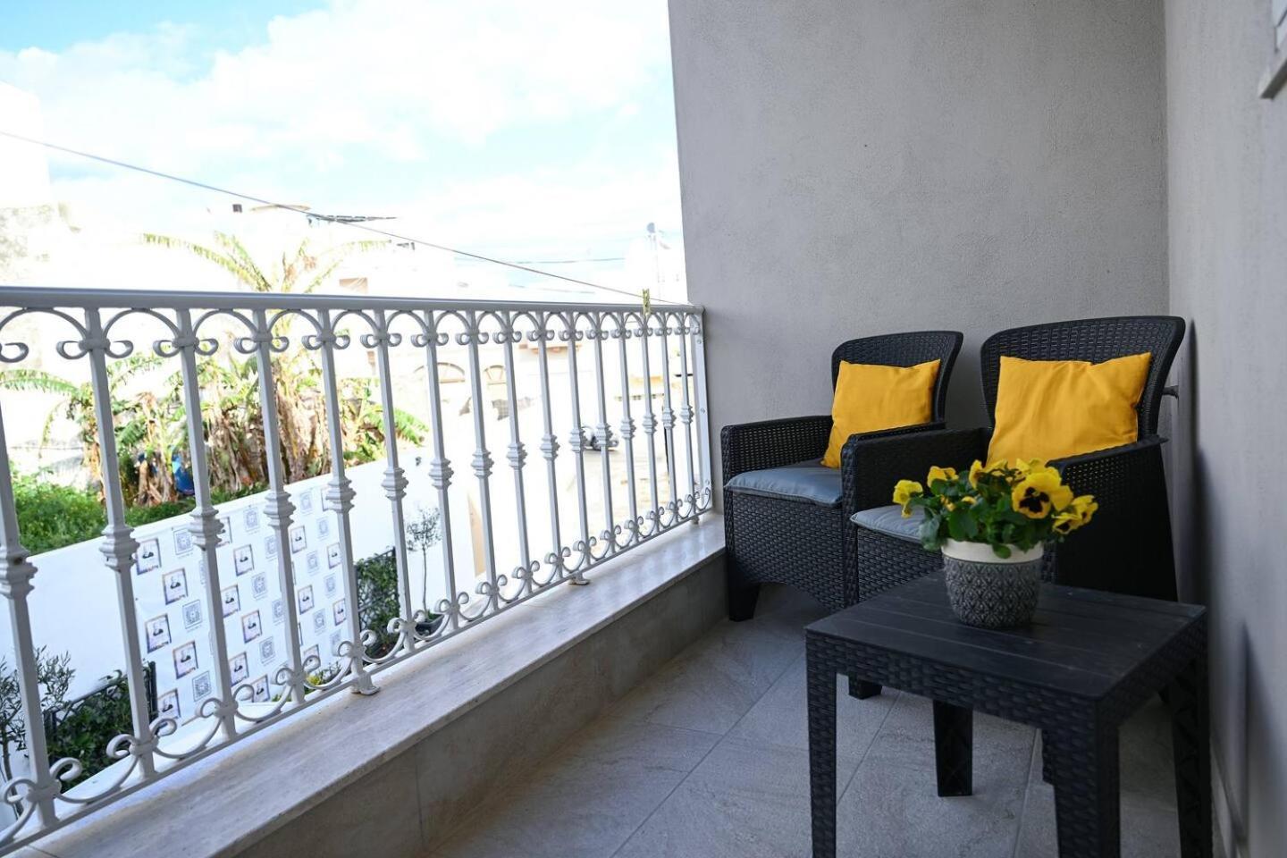 Fl 3 Ta'lonza Luxury With Hot Tub By Homely