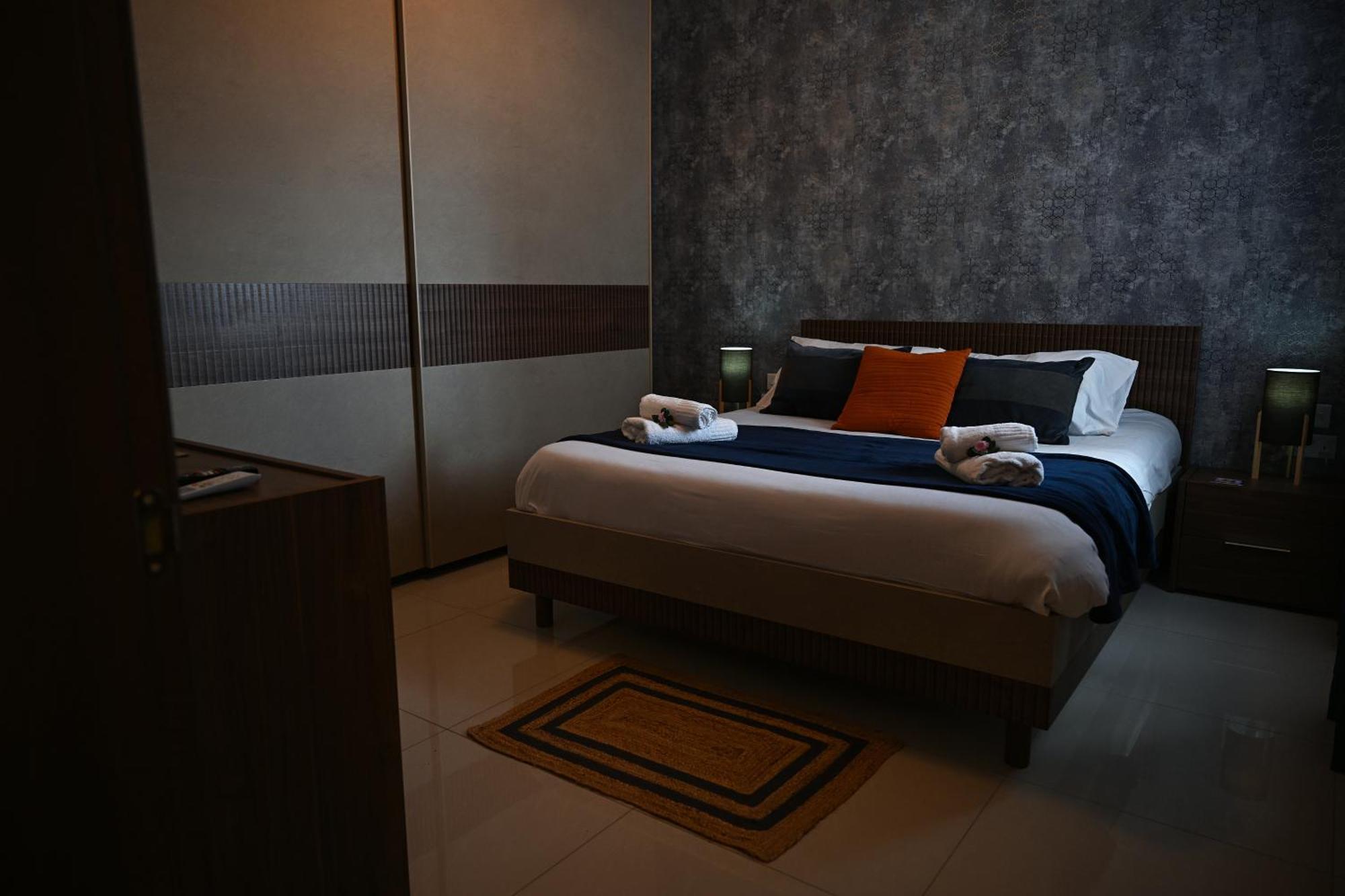 Apartment Fl 3 Ta'lonza Luxury With Hot Tub By Homely
