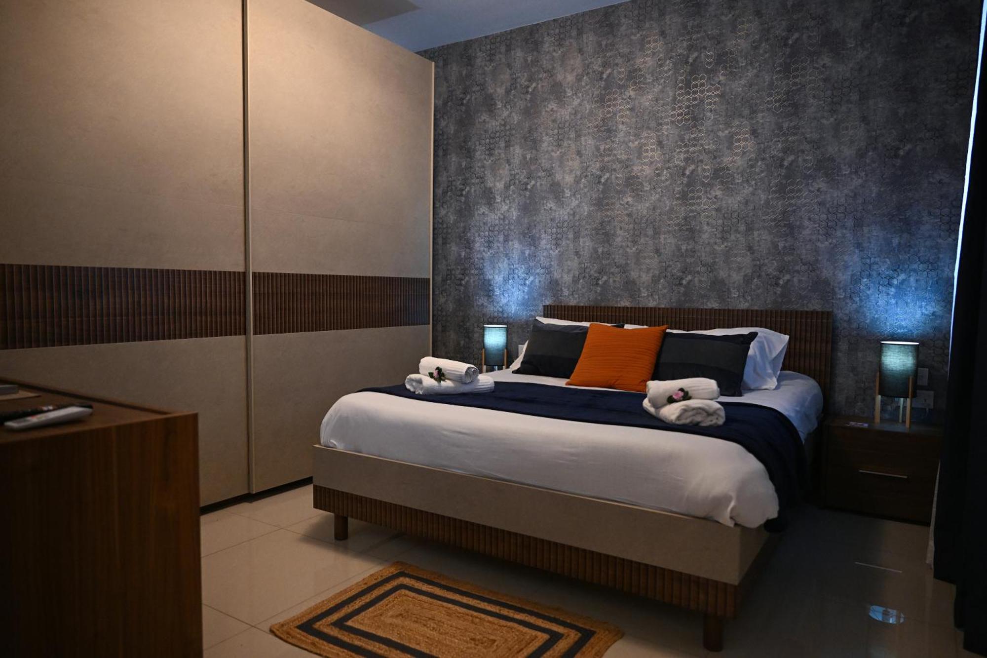 Fl 3 Ta'lonza Luxury With Hot Tub By Homely Apartment