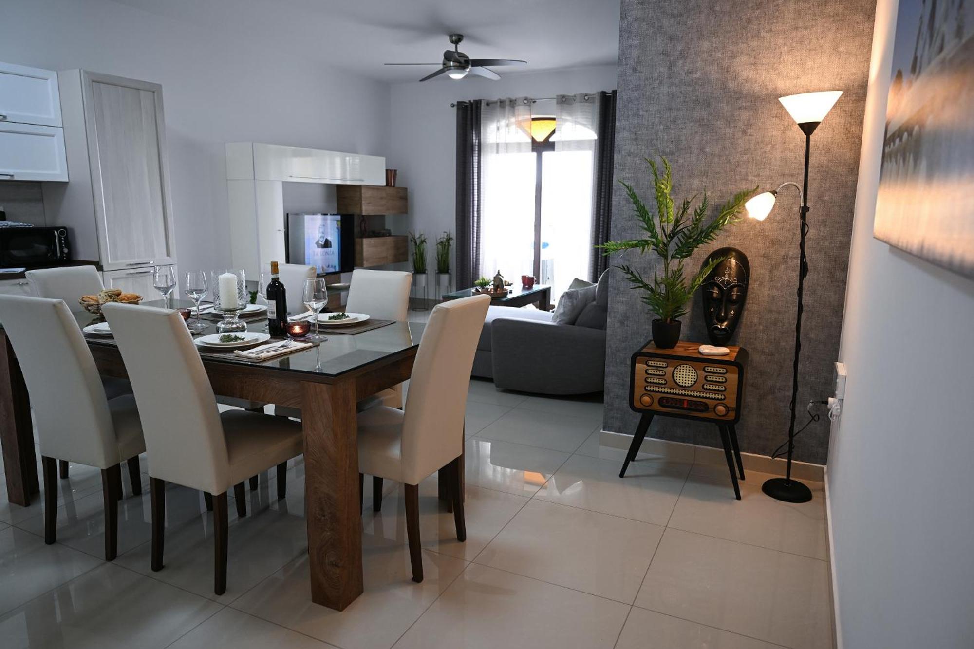 Fl 3 Ta'lonza Luxury With Hot Tub By Homely *